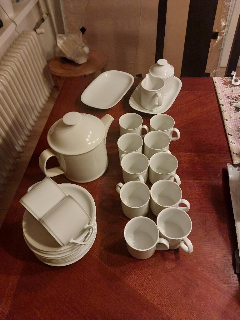 15 delig wit Arzberg koffie servies, Ophalen of Verzenden, Zo goed als nieuw, Porselein, Overige stijlen
