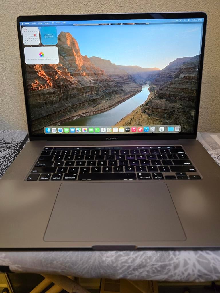 Macbook pro 16inch 2019. I7. 32GB 1TB, 1 TB of meer, Zo goed als nieuw, 16 inch, 3 tot 4 Ghz