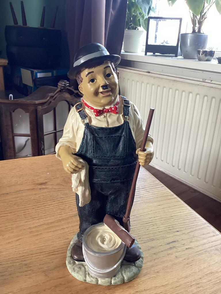 Prachtig beeld van Oliver Hardy, Verzamelen, Beelden en Beeldjes, Ophalen of Verzenden, Gebruikt, Mens