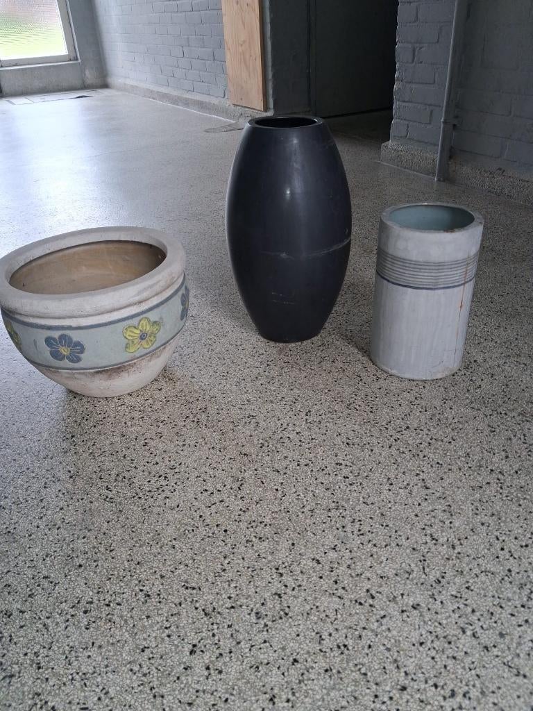 bloempotten, Ophalen, Rond, Zo goed als nieuw, Aardewerk