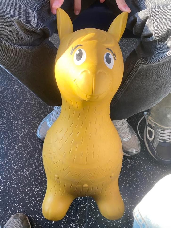 Gele opblaasbare lama - Springdier voor kinderen, Kinderen en Baby's, Speelgoed | Overig, Gebruikt, Jongen of Meisje, Ophalen of Verzenden