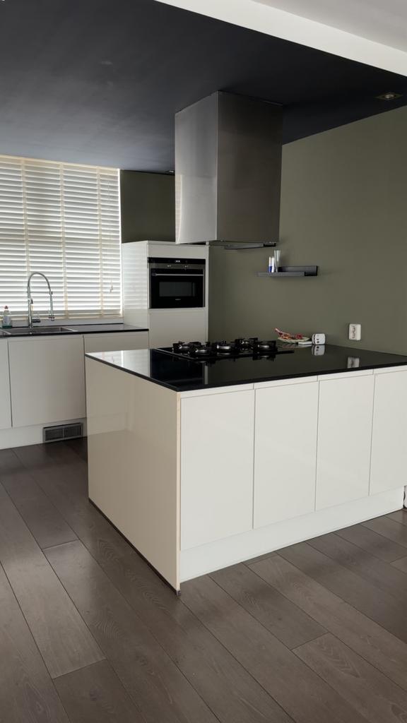 Complete keuken te koop inclusief apparatuur eiland, Huis en Inrichting, Keuken | Complete keukens, Ophalen of Verzenden, Zo goed als nieuw