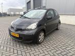 Toyota Aygo 1.0-12V Comfort Navigator, Voorwielaandrijving, Euro 5, Gebruikt, 4 stoelen
