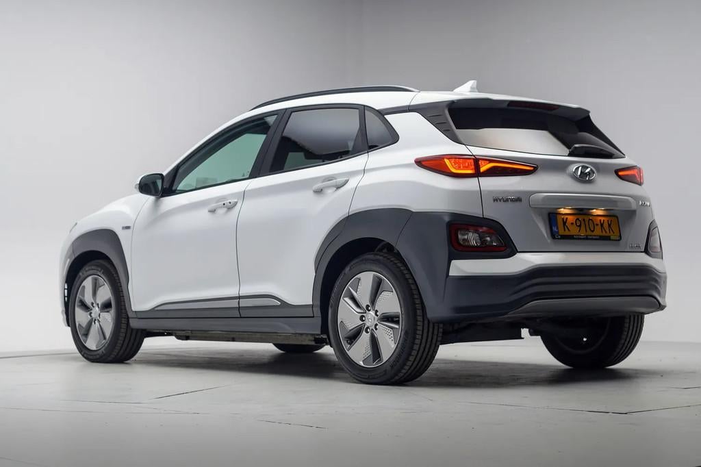 Hyundai KONA Limited 64 kWh 3-fase [ Leder Head-up Adapt.cru, 0 cilinders, Gebruikt, Wit, 64 kWh
