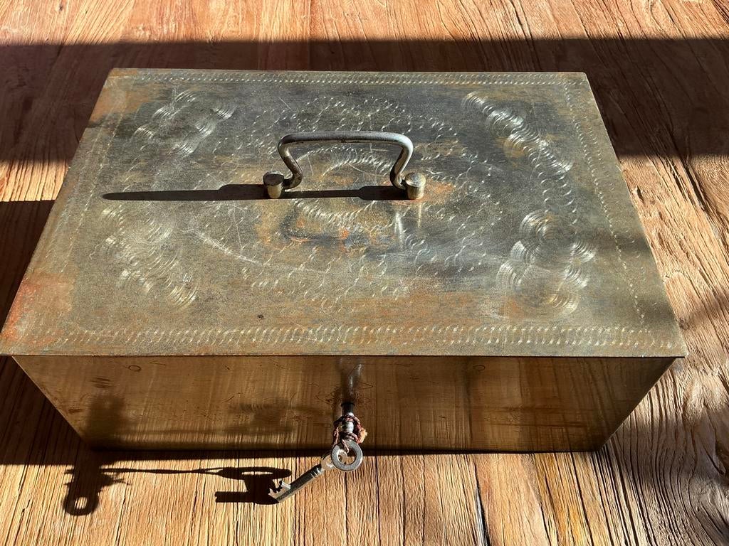 Vintage Beaumont Geldkistje met Sleutel - Rood Interieur, Antiek en Kunst, Ophalen of Verzenden