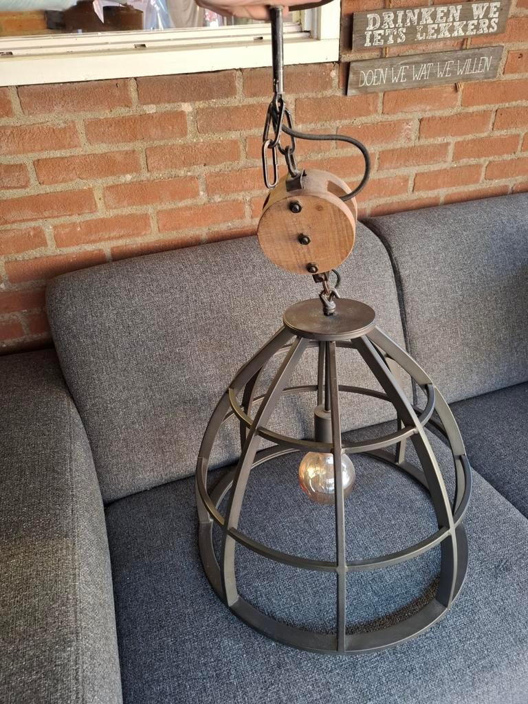 Industriële Plafondlamp met Katrol - Stoer Design, Huis en Inrichting, Lampen | Hanglampen, Industrieel, Stoer, Vintage, Ophalen of Verzenden