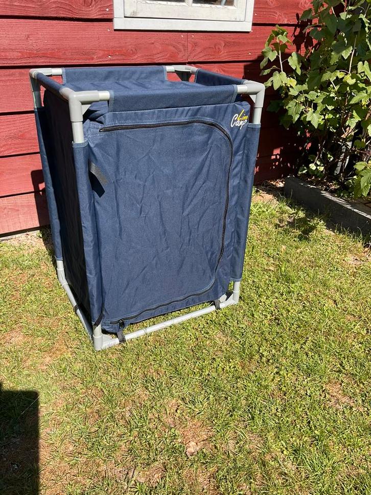 Zeer praktisch Line camp campingkastje drie plankjes, Caravans en Kamperen, Kampeermeubelen, Gebruikt, Campingkast, Ophalen of Verzenden