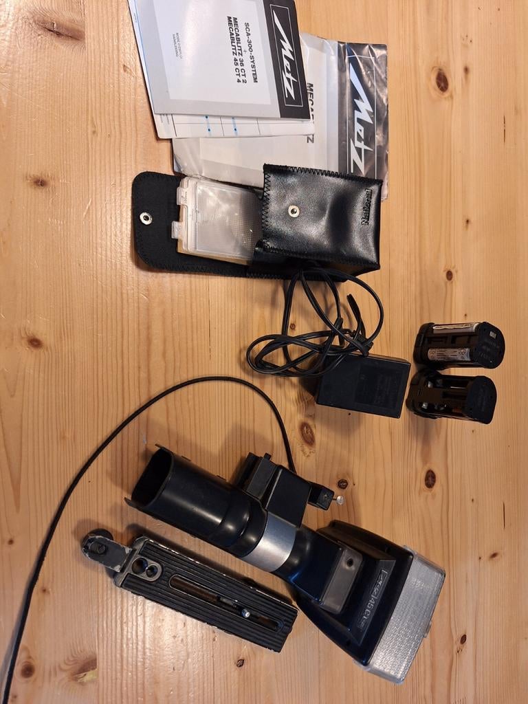 Metz flitser 45 CT-4 met accessoires, Ophalen of Verzenden, Gebruikt, Metz