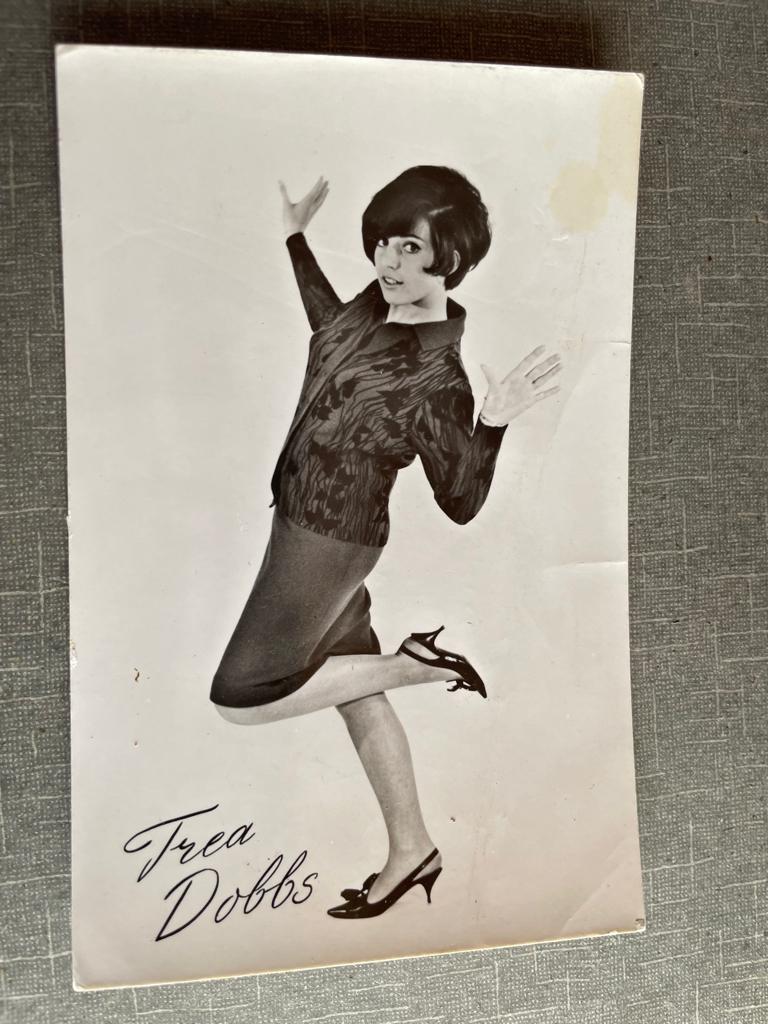 ansichtkaart / kaart van Trea Dobbs., Verzenden, 1960 tot 1980, Sterren en Beroemdheden