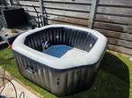 Intex Pure Spa Jet Bubble Jacuzzi met zitjes en ondervloer, Tuin en Terras, Bubbelbaden en Hottubs, Ophalen, Gebruikt, Opblaasbaar