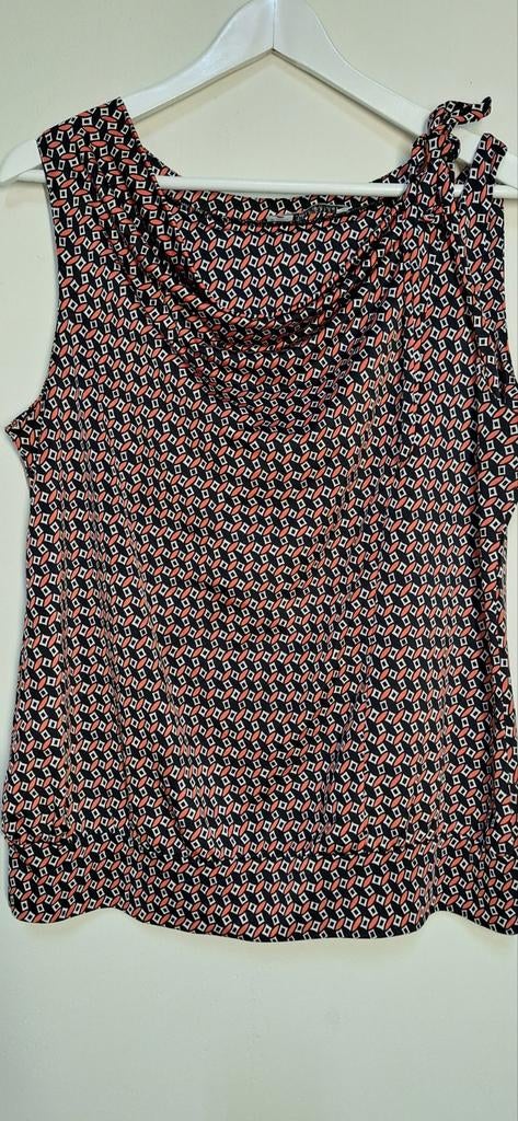 Lola & Liza top, mt 46, Kleding | Dames, Tops, Overige kleuren, Verzenden, Maat 46/48 (XL) of groter, Zo goed als nieuw