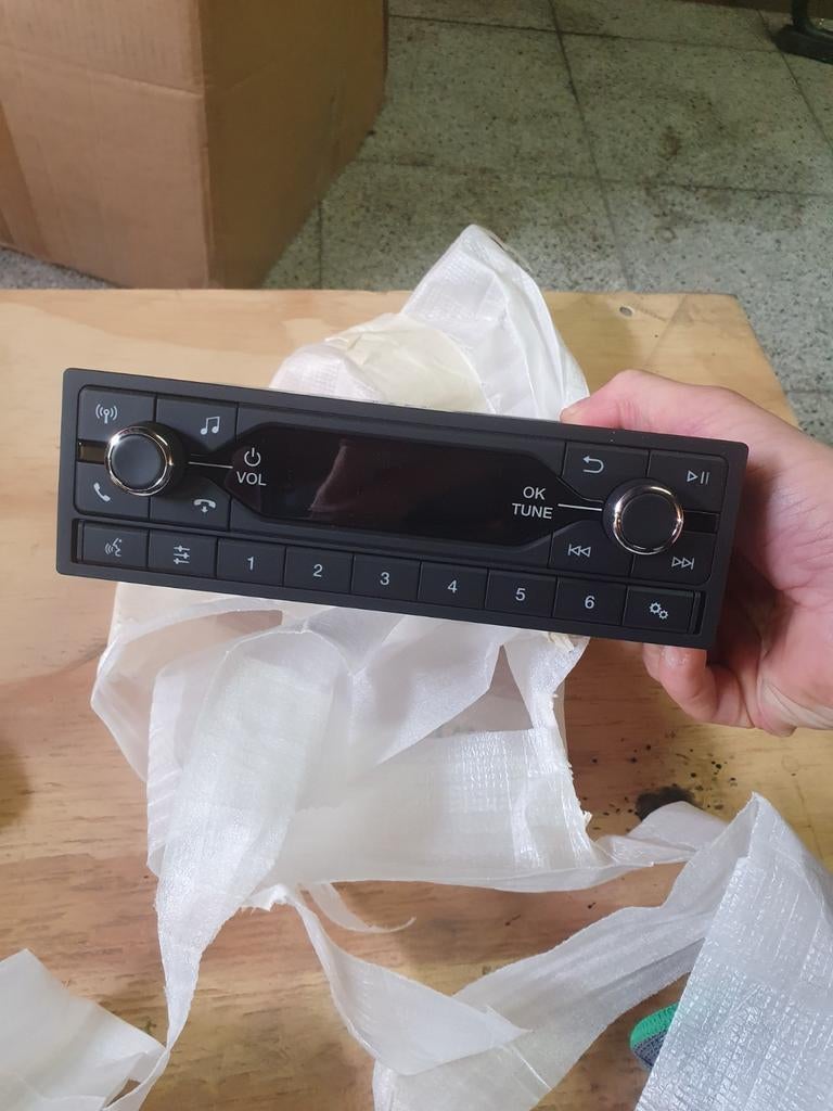 50 x Ford Autoradio - Origineel, Auto diversen, Autoradio's, Ophalen of Verzenden, Zo goed als nieuw