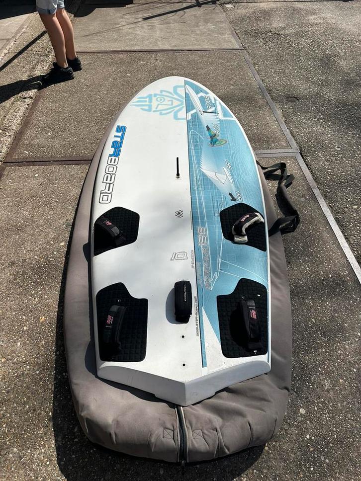 Starboard formula 136 245x100, Watersport en Boten, Windsurfen, Gebruikt, Plank, 250 tot 300 cm, Ophalen of Verzenden
