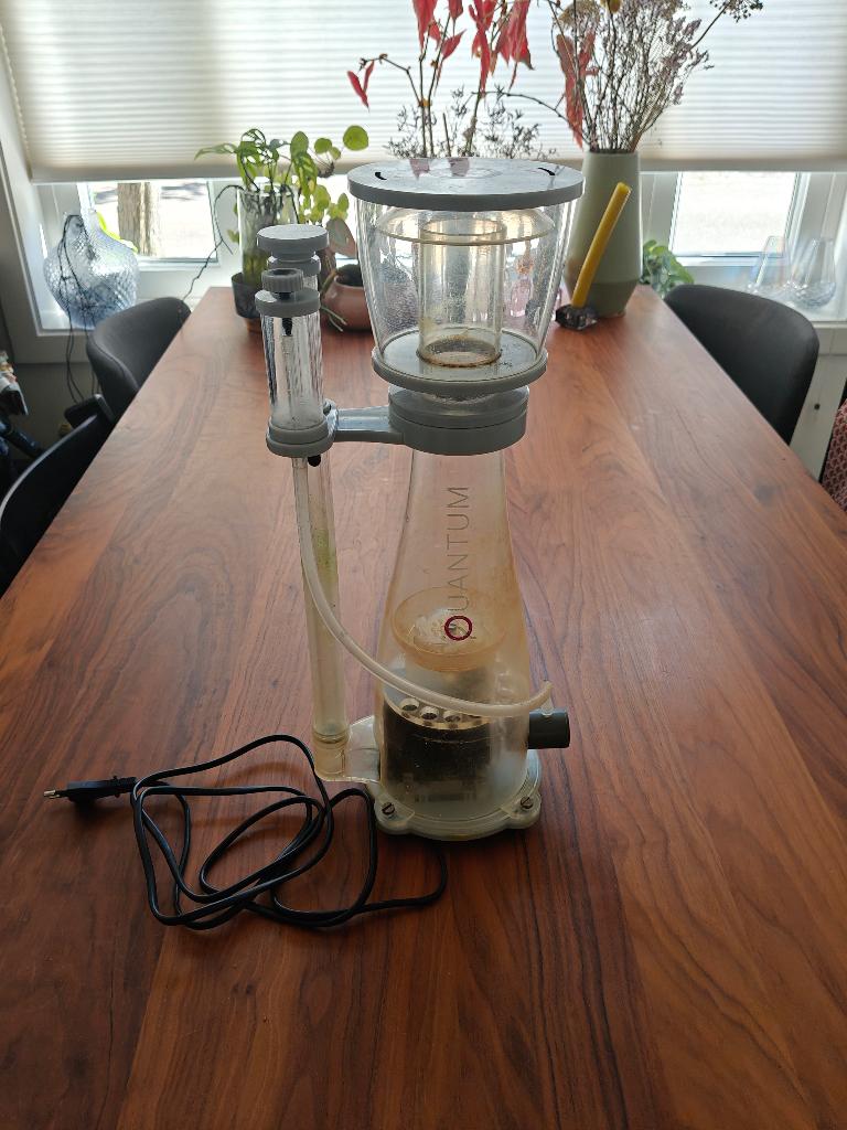 Nyos Quantum 160, Dieren en Toebehoren, Vissen | Aquaria en Toebehoren, Gebruikt, Overige merken, Ophalen of Verzenden, Inclusief deksel