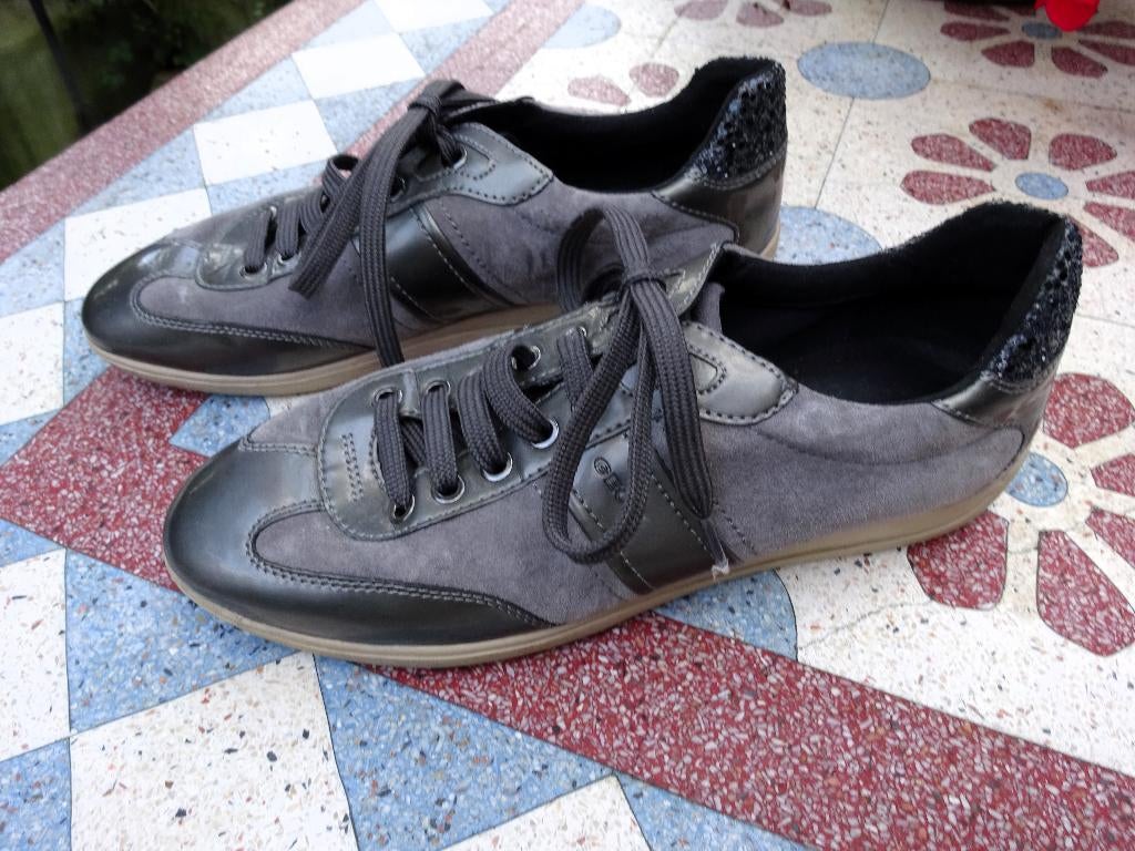 Maat 41 * Grijze Geox gedeeltelijk suède dames sneakers, Kleding | Dames, Schoenen, Geox, Verzenden, Grijs, Sneakers of Gympen