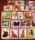 - 406 - 50 Honden zegels + Blokje., Verzenden, Gestempeld, Dier of Natuur