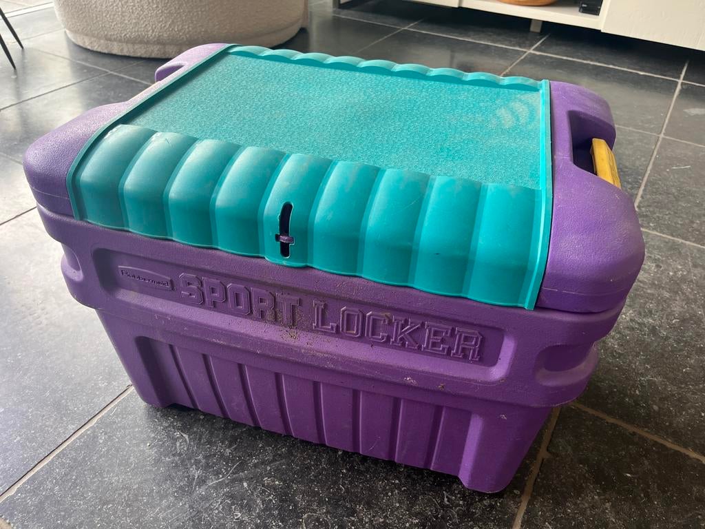 Rubbermaid sportlocker - Stevige opbergbox met opbergvakken, Ophalen, Gebruikt