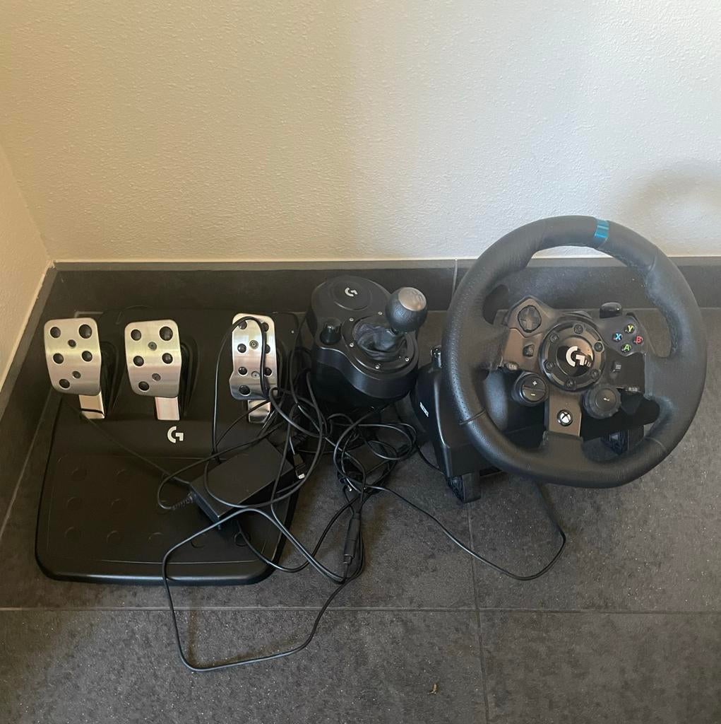 Logitech G923 Trueforce Racestuur met Shifter, Spelcomputers en Games, Racestuur, Gebruikt, Force feedback, Ophalen of Verzenden