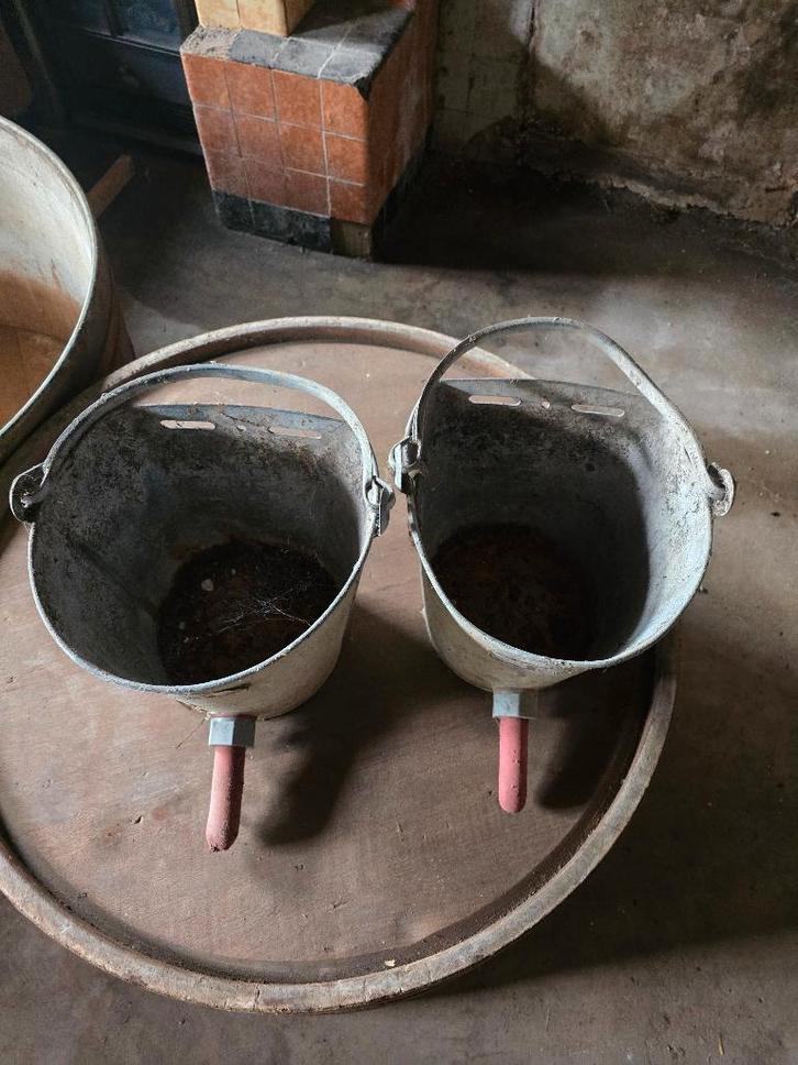 verzinkte drink emmers +/-19liter, Dieren en Toebehoren, Overige Dieren-accessoires, Gebruikt, Ophalen of Verzenden