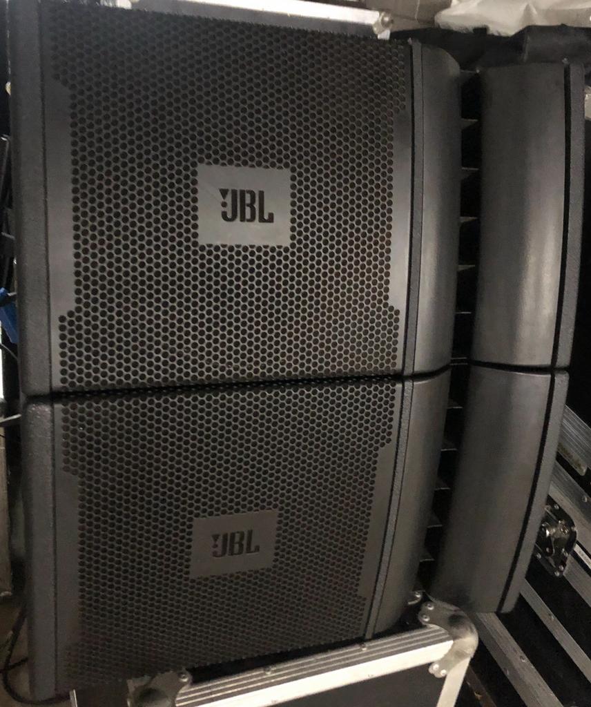 Jbl vrx 932 la speakers (4) per 2 te koop aan 2500, JBL, Ophalen of Verzenden, Zo goed als nieuw, 120 watt of meer