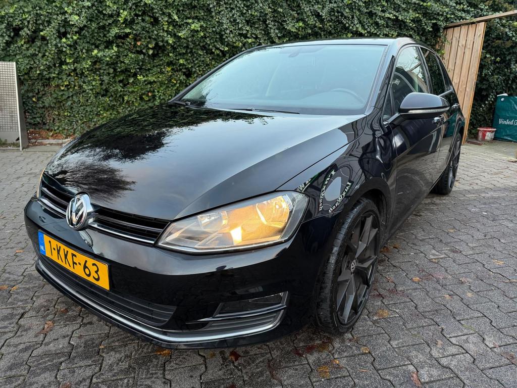 Volkswagen Golf AUTOMAAT, Euro 5, Gebruikt, 4 cilinders, Leder en Stof