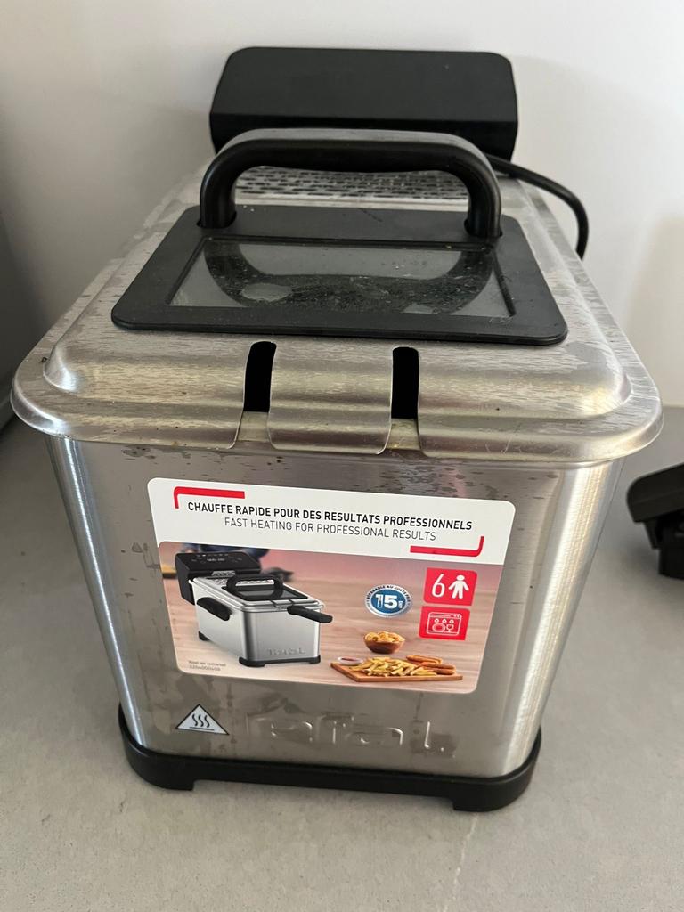 Tefal Frietpan - Slechts 4 maanden oud!, Witgoed en Apparatuur, Frituurpannen, 3 tot 4 liter, Ophalen, Zo goed als nieuw, Uitneembare binnenpan