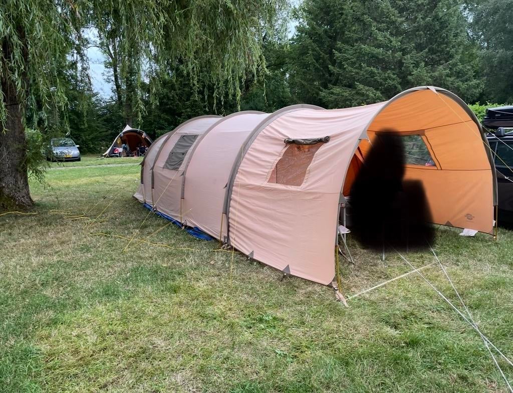 Wilderness santiago 4-6 persoons tunneltent, Caravans en Kamperen, Tenten, Ophalen, Zo goed als nieuw