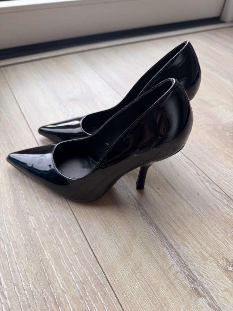 Zara women's black high-heeled shoes, Ophalen of Verzenden, Zara, Zwart, Sneakers of Gympen