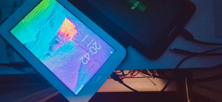 2x Samsung Tab 3 Lite - Zwart en Wit, Computers en Software, Android Tablets, Gebruikt, Wi-Fi, 7 inch of minder, 16 GB, Ophalen of Verzenden