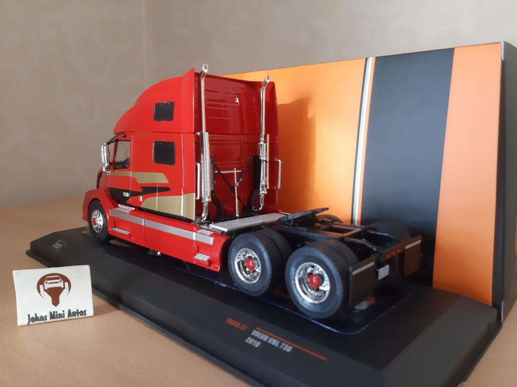 Volvo VNL 730 2010 Rood van IXO Trucks 1:43, Hobby en Vrije tijd, Modelauto's | 1:43, Overige merken, Nieuw, IXO Trucks, Ophalen of Verzenden