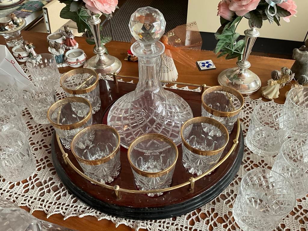 Glazen karaf met 6 glazen op dienblad Teab, Ophalen