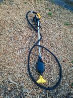 Vijverstofzuiger, Ophalen