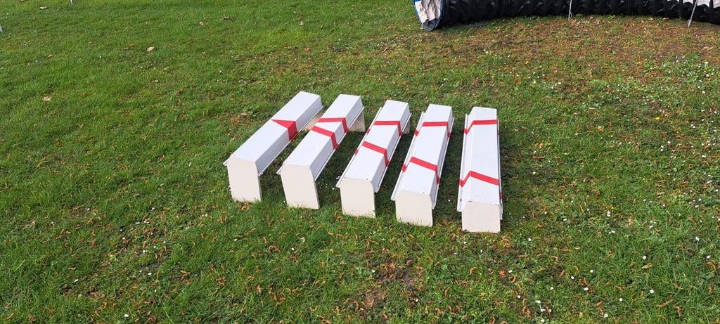 Breedtesprong behendigheid agility, Ophalen, Hondenballen