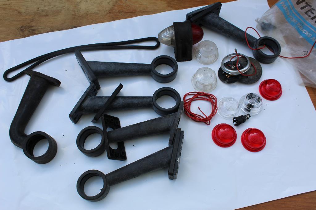 vrachtwagen - tandemasser zijlampen - Intertruck, Auto-onderdelen, Vrachtwagen-onderdelen, Ophalen of Verzenden, Nieuw, Overige merken