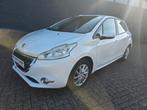 Peugeot 208 1.2 VTI 60KW / 82PK 5D 2013 Wit Trekhaak, Voorwielaandrijving, Euro 5, Stof, 1199 cc