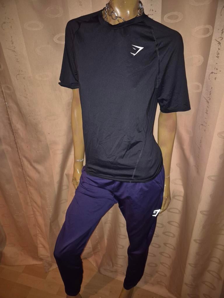 Gymshark sportbroek nieuwe maat M origineel, Fitness, Maat 48/50 (M), Gymshark, Paars