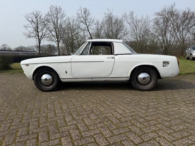 Osca 1500S Cabriolet (Maserati 1500), Auto's, Oldtimers, Zwart, Cabriolet, Wit, Handgeschakeld