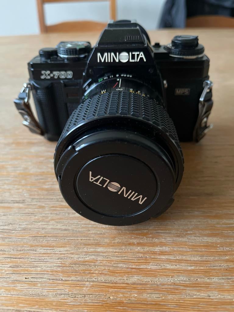 Minolta X-700 met Maginon-serie 28-70mm zoomlens, Ophalen of Verzenden, Gebruikt, Spiegelreflex, Minolta
