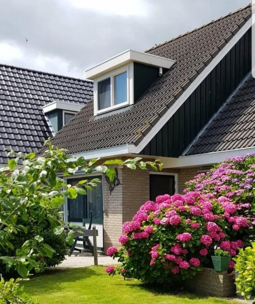 Ameland 2 persoons appartement in het dorp Nes, Vakantie, Vakantiehuizen | Nederland, Appartement, Dorp, 1 slaapkamer, Eigenaar