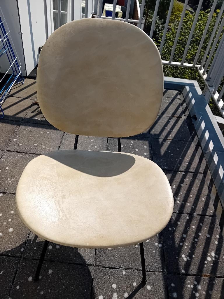 VINTAGE STOEL., Huis en Inrichting, Ophalen, Gebruikt, Overige kleuren, Metaal