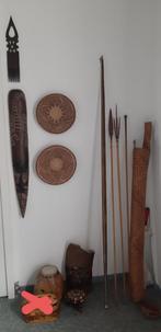 Surinaamse pijl en boog + Afrikaanse decoratie, Ophalen