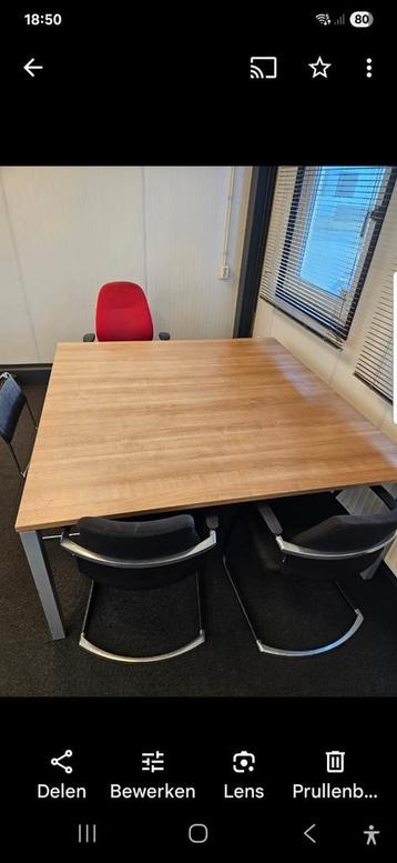 Tafel, stalen frame houten blad