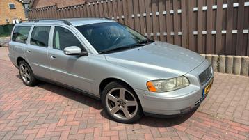 Volvo V70 2.4 D AUT 2006 Grijs beschikbaar voor biedingen