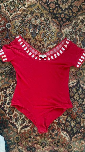 Hele leuke vintage 60s / 70s body in maat M beschikbaar voor biedingen