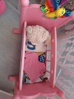 Leuk roze poppenbedje met accessoires, Ophalen, Zo goed als nieuw, Toebehoren