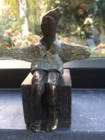 Superleuk bronzen beeldje van Sjaak Smetsers "Julia"  beschikbaar voor biedingen