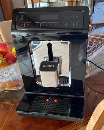 Vol automstische koffiemachine Krups beschikbaar voor biedingen