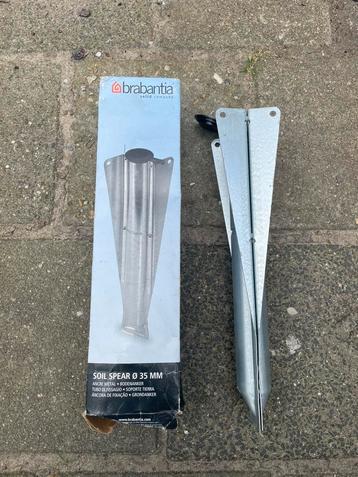 Bradantia grond anker voor droogmolen beschikbaar voor biedingen