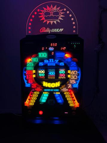 Bally Wulff Neon Wandgokkast met Toplicht beschikbaar voor biedingen