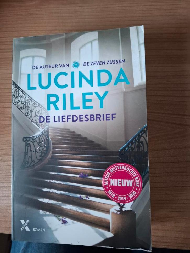 De liefdesbrief - Lucinda Riley, Boeken, Romans, Zo goed als nieuw, Ophalen of Verzenden